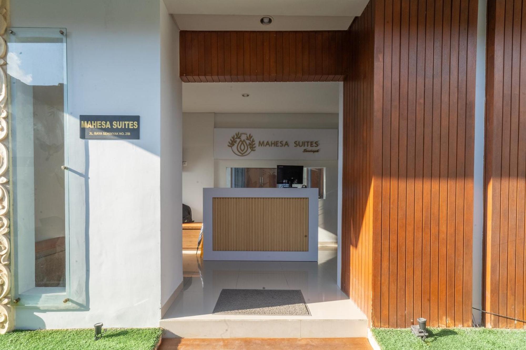 Mahesa Suites Seminyak Dış mekan fotoğraf