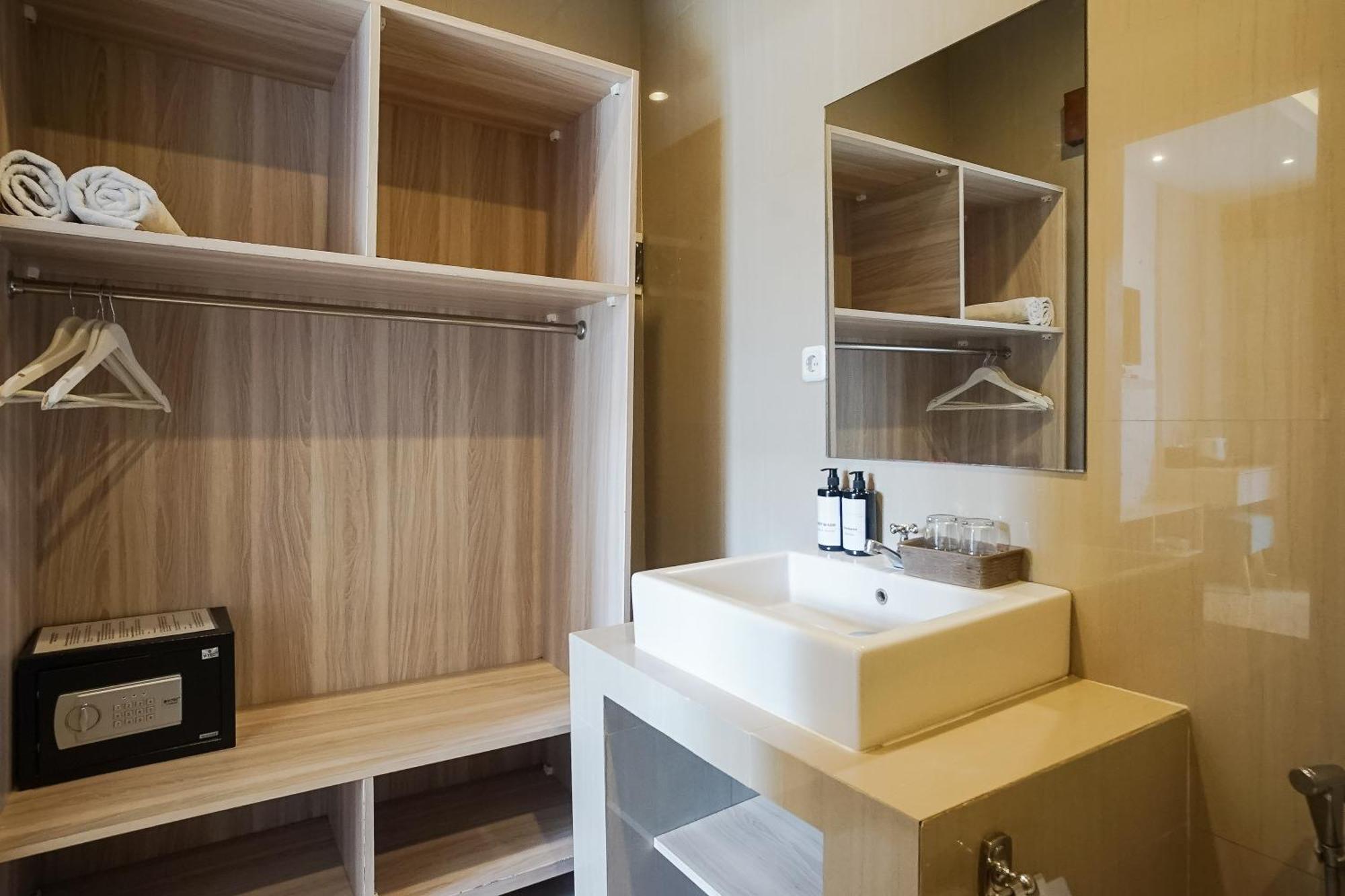 Mahesa Suites Seminyak Dış mekan fotoğraf